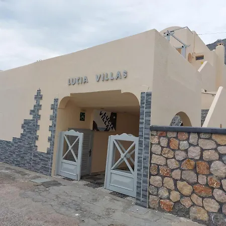 Lucia מלון דירות 4*