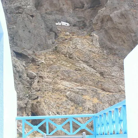 Lucia מלון דירות 4*