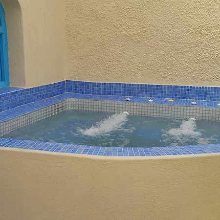 Aparthotel Lucia 2*