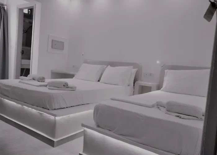 Aparthotel Lucia Perissa (Santorini)