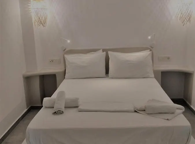 Lucia شقة فندقية 4*