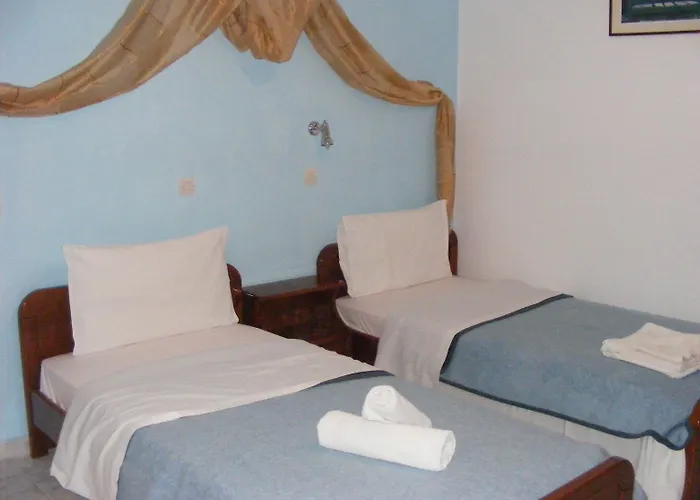 Aparthotel Lucia Perissa (Santorini)