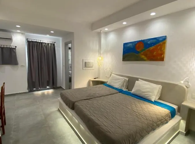 Aparthotel Lucia Perissa (Santorini)