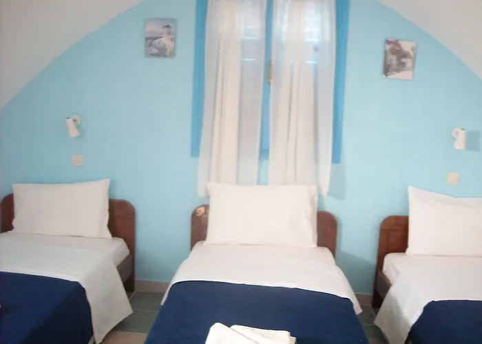 Aparthotel Lucia Perissa (Santorini)