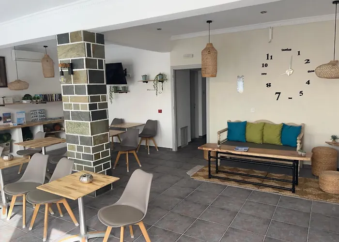 Lucia Perissa (Santorini)