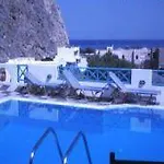 Lucia Perissa (Santorini)