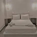 Lucia Aparthotel 4*