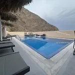 Lucia Aparthotel Perissa (Santorini)