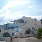 Aparthotel Lucia Perissa (Santorini)